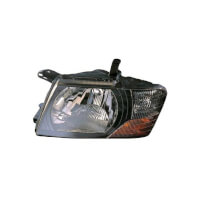  פנס ימני למיצובישי פאג'רו מושחר